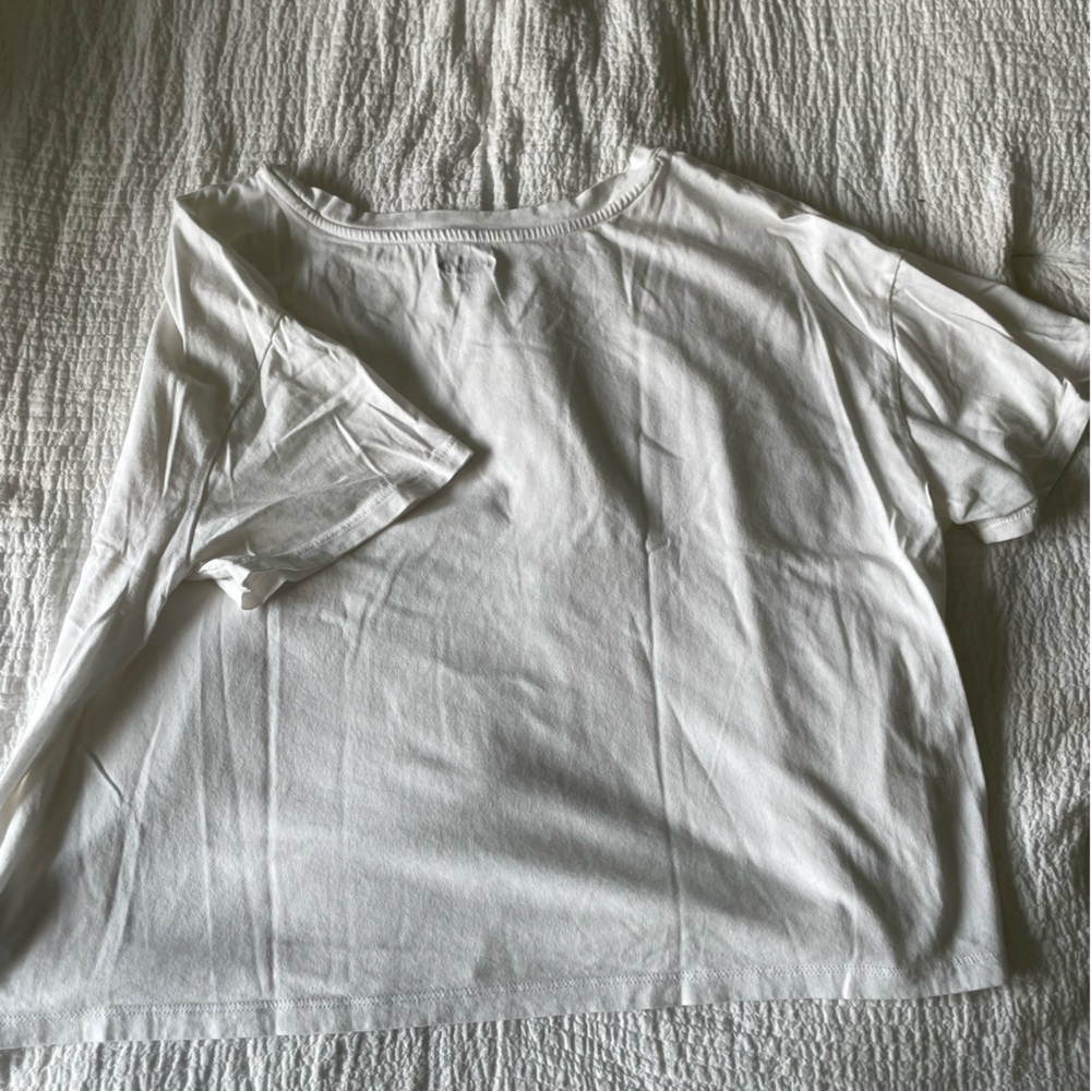 Cropped white tee - Picture 2 of 3